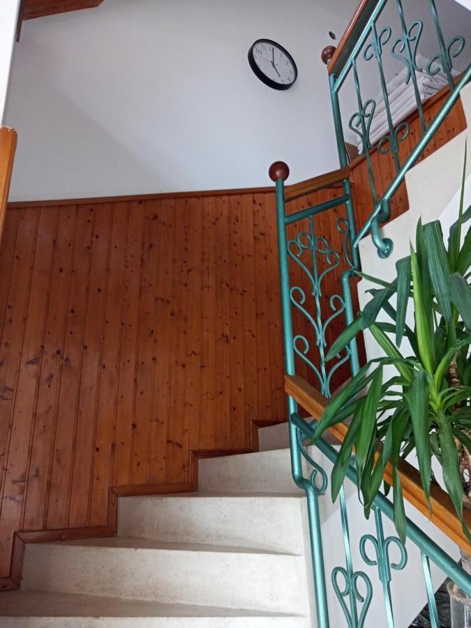 Borostyan Vendeghaz Apartment บาลาตอนเคเรสตูร์ ภายนอก รูปภาพ